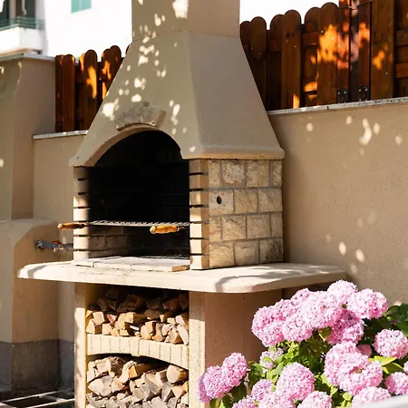 Antique Garden Villa *