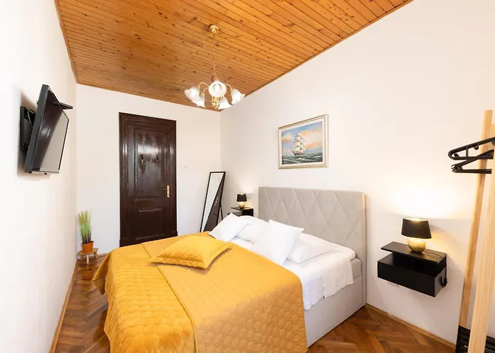 Villa Antique Garden *