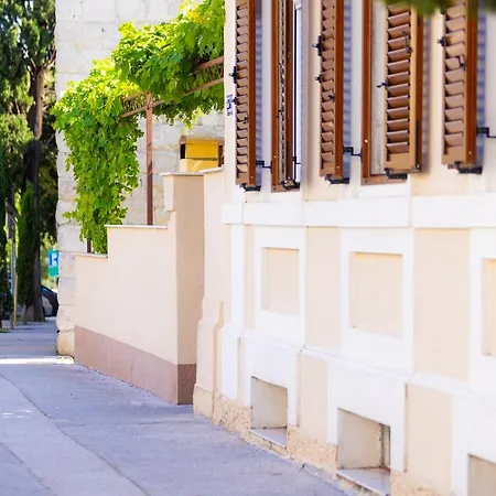 Βίλα Antique Garden